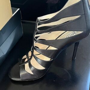 Michael Kors Elegant Black Cutout Heels